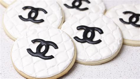 chanel cookies tutorial.